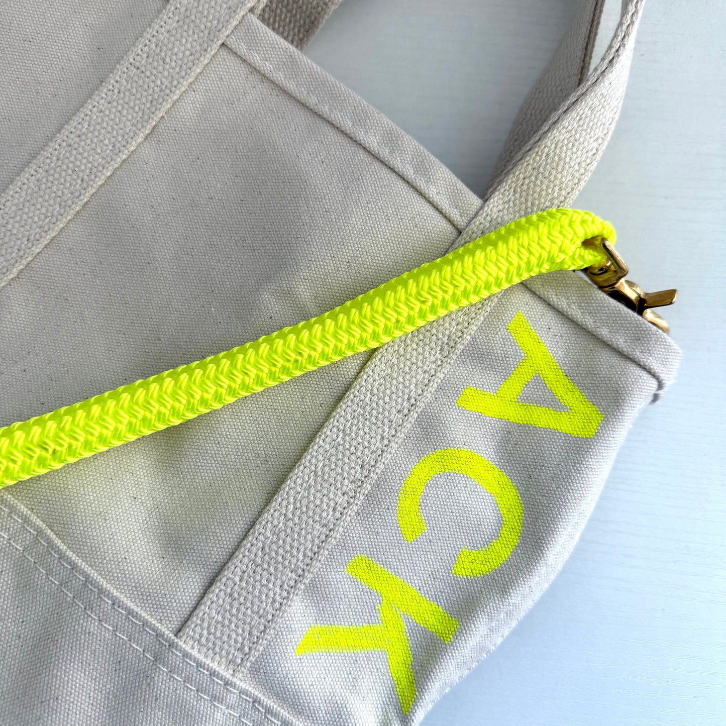 Nantucket Boat Tote + Strap